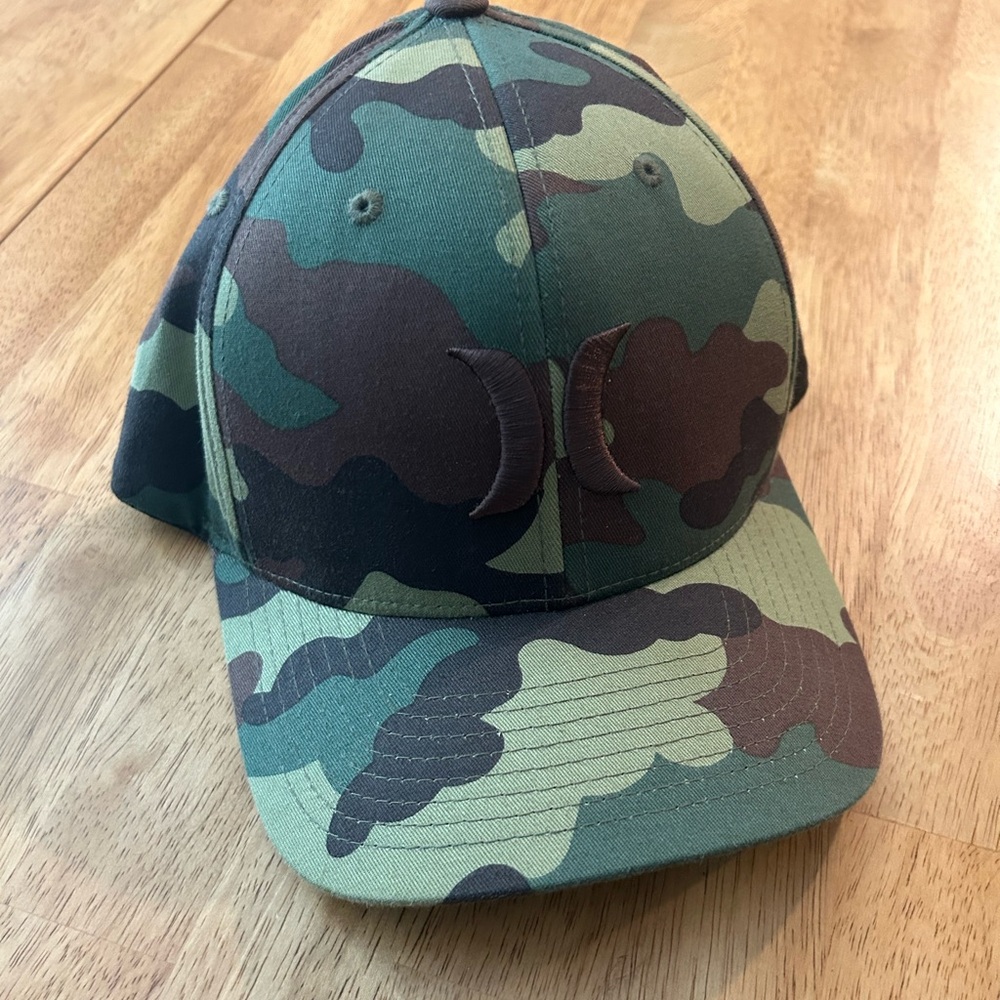 Hurley Fitted Hat